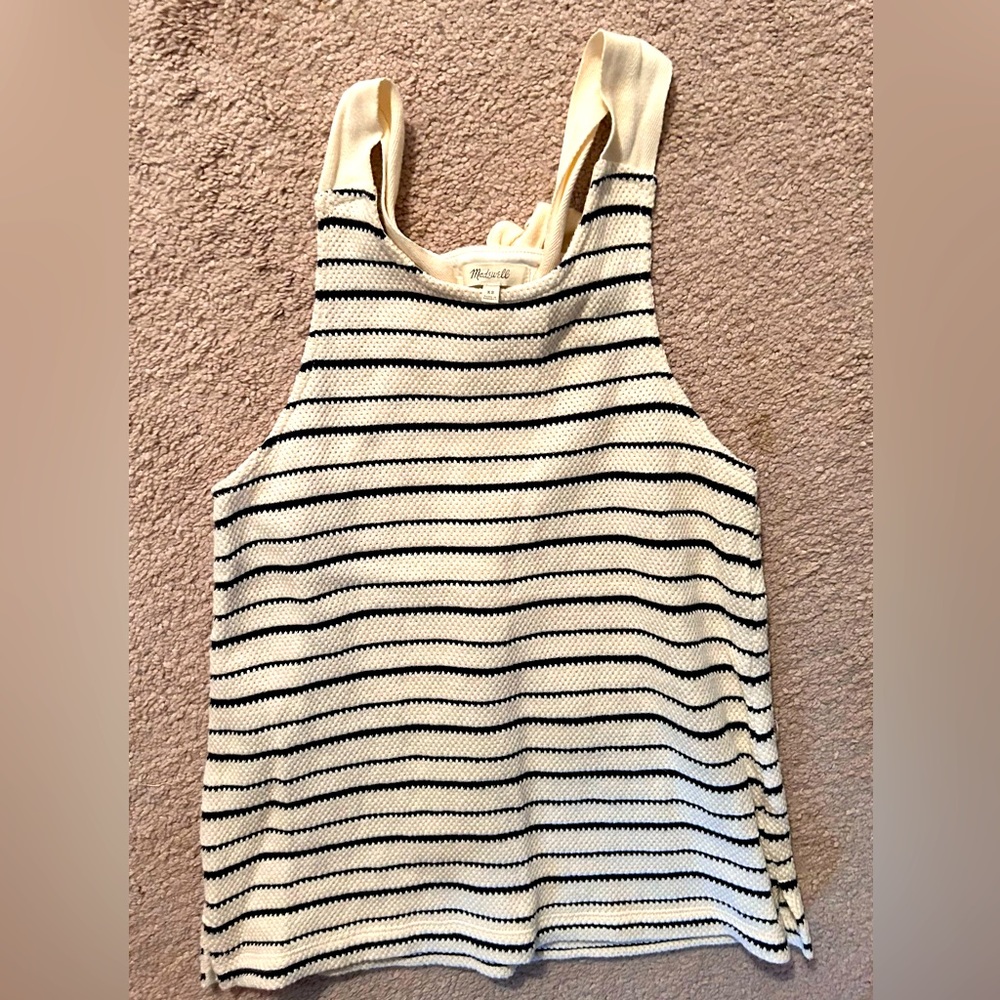 Fun little cotton sweater tank!  Barely worn/no visible signs of wear!